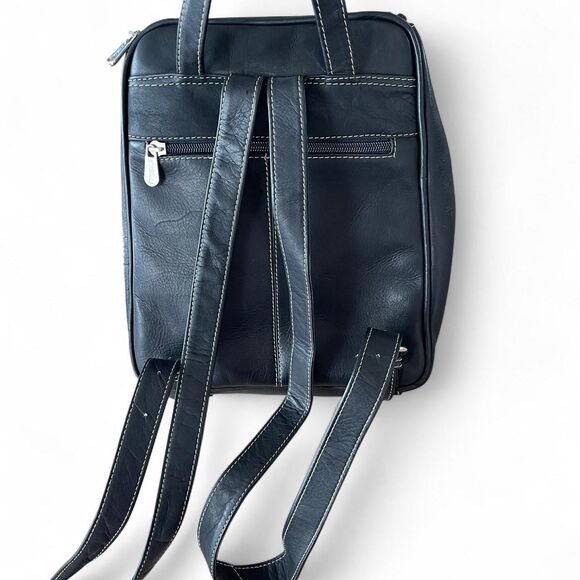 Vintage Piel Black leather backpack with a zipper closure and silver hardware - Picture 2 of 7
